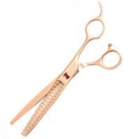 Tijera diente de tiburón